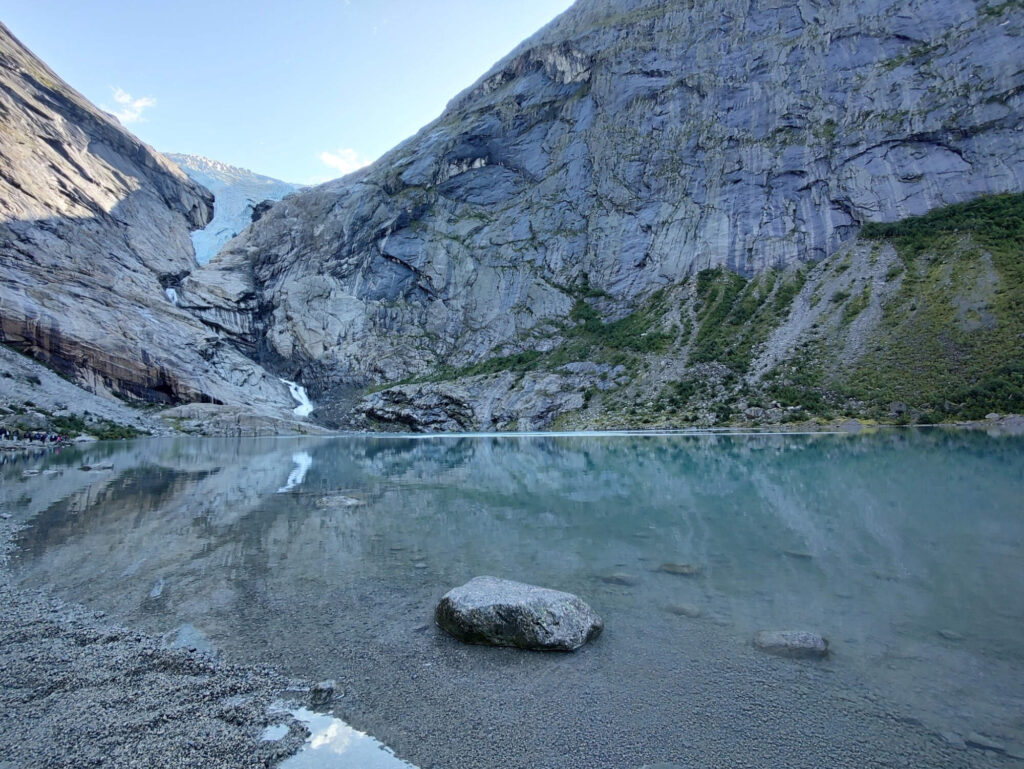 Jezero pod ledovcem