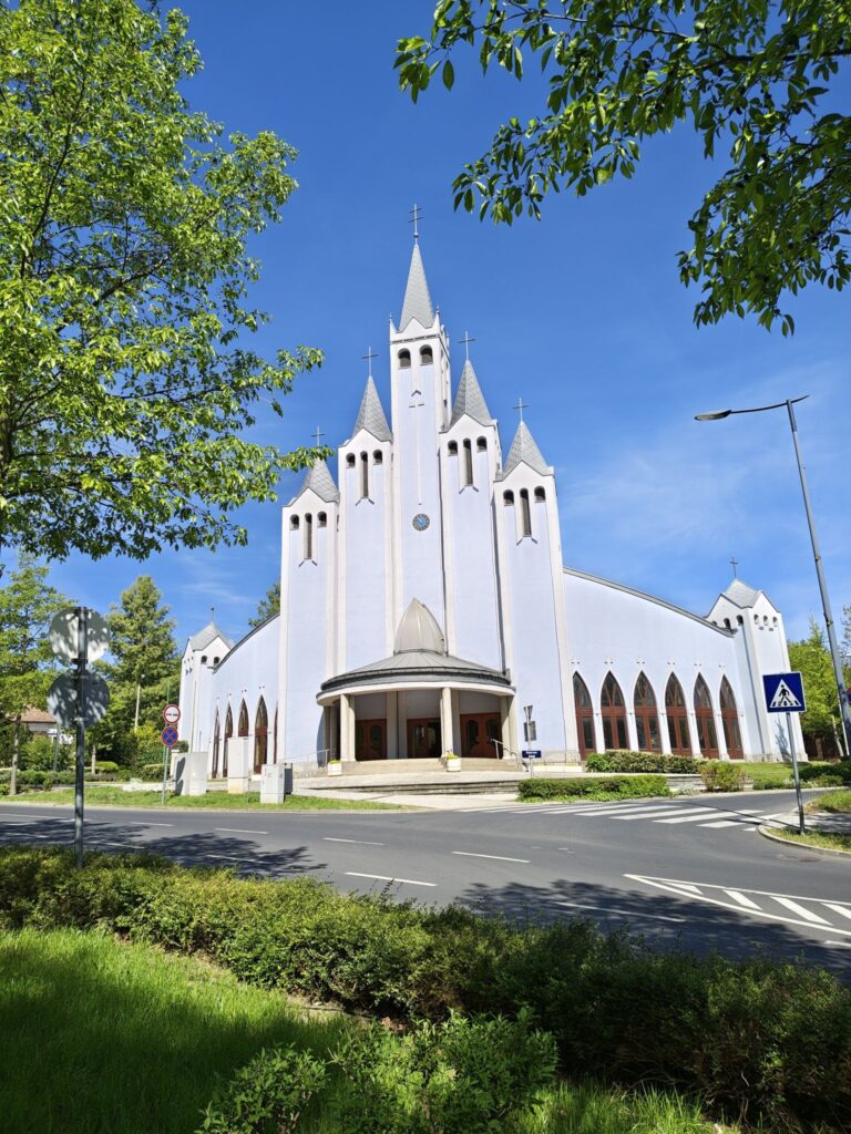 Kostel