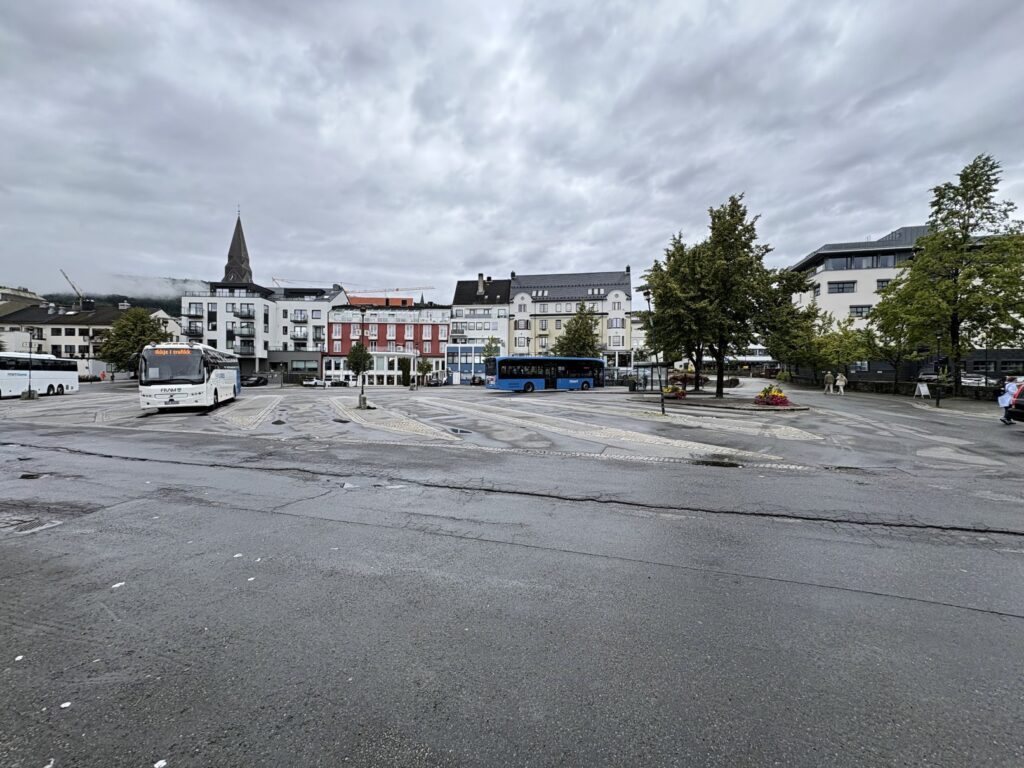 Autobusové nádraží